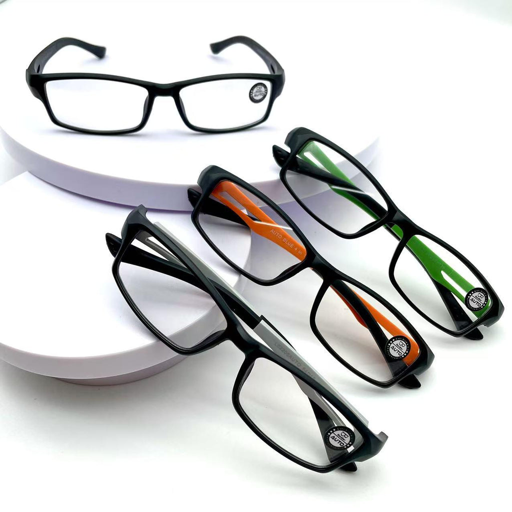 แว่นสายตาสั้นแฟชั่น รุ่น52205Auto ทำจากเลนส์พลาสติกใส น้ำหนักเบาสวมใส่สบาย ตกพื้นไม่แตก ออกแดดเปลี่ยนสีเลือกได้เลยจ้าาา