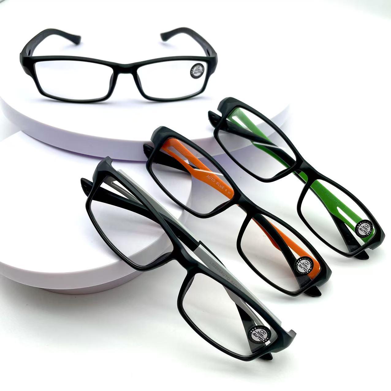 แว่นสายตาสั้นแฟชั่น รุ่น52205Auto ทำจากเลนส์พลาสติกใส น้ำหนักเบาสวมใส่สบาย ตกพื้นไม่แตก ออกแดดเปลี่ยนสีเลือกได้เลยจ้าาา