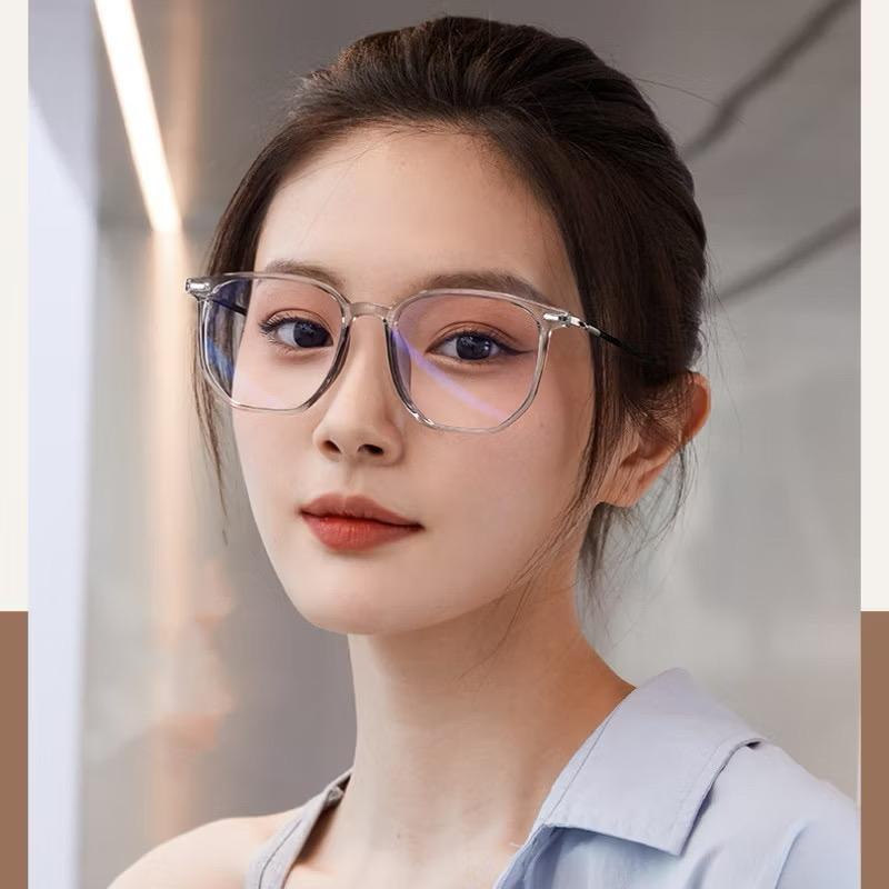 แว่นตากันแดด สายตาสั้น สายตาปกติ ป้องกันรังสียูวีเลนส์ออโต้ รุ่น 9611Auto  ออกแดดเปลี่ยนสีทรงสวยถนอมสายตาได้ดีสุดๆมีหลายสีให้เลือก