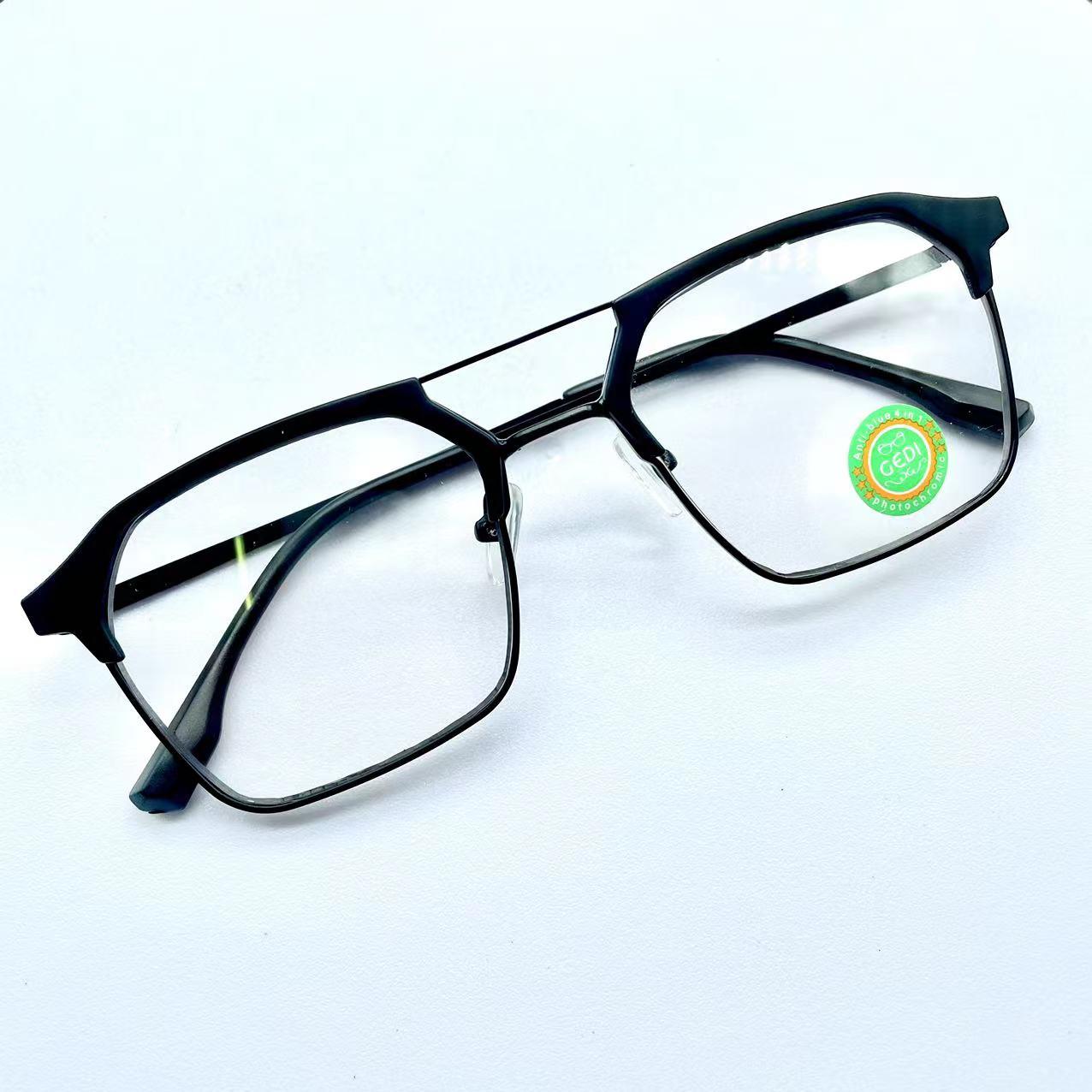 แว่นตาปรับแสงออโต้ รุ่น 2398Auto ทรงเหลี่ยมมีคานสุดเท่ใส่แล้วโดดเด่นสุดๆ Photochromic blue filter เลนส์เปลี่ยนสีได้เมื่อออกแดด กรอบโลหะ มีให้เลือก2สี ไม่รวมอุปกรณ์