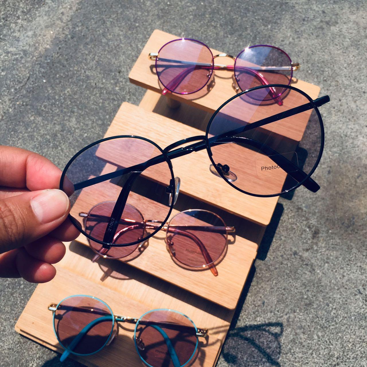 แว่นตาปรับแสง Photochromic blue filter เลนส์เปลี่ยนสีได้เมื่อออกแดด รุ่น 21002Auto กรอบโลหะ มีให้เลือก10สี ไม่รวมอุปกรณ์
