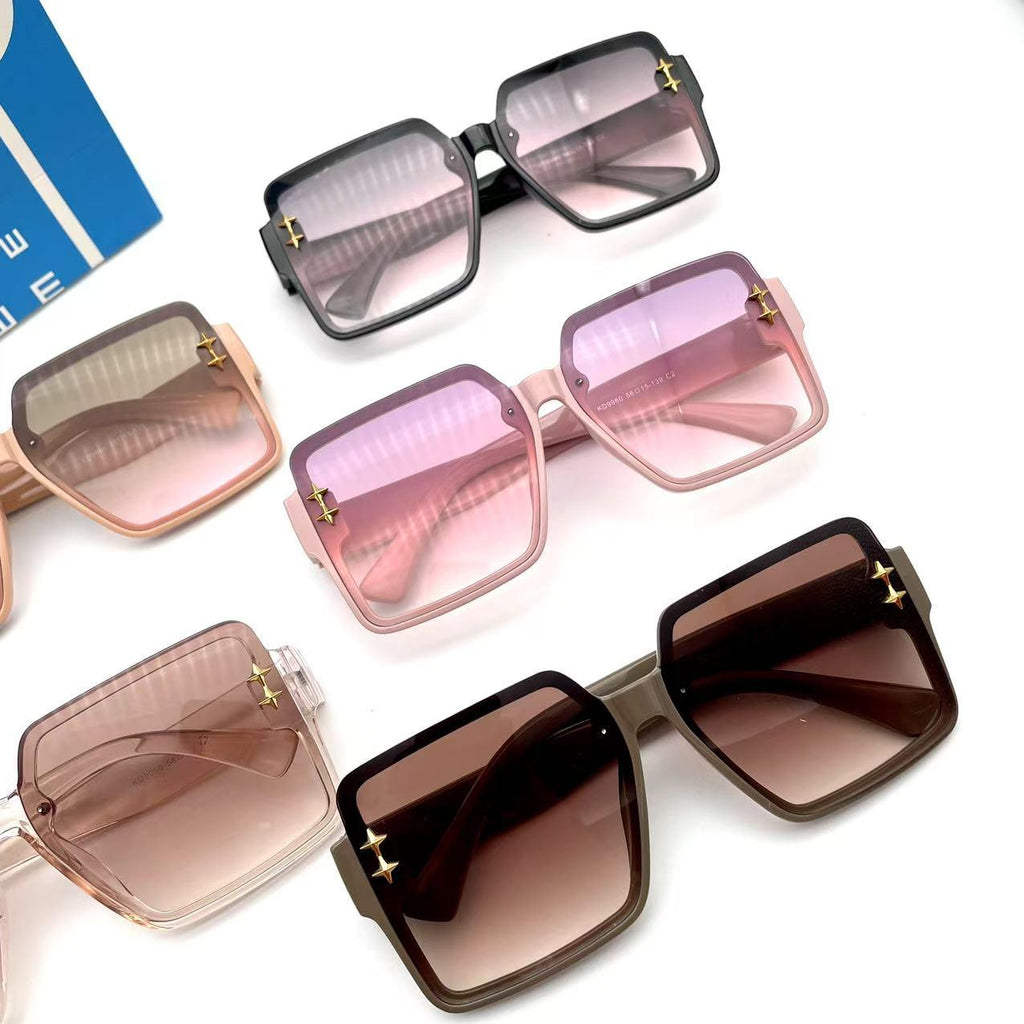 แว่นกันแดดแฟชั่น รุ่น T9960 หรูหราสำหรับผู้หญิงดีไซน์มีสไตล์ดี ป้องกันUV400