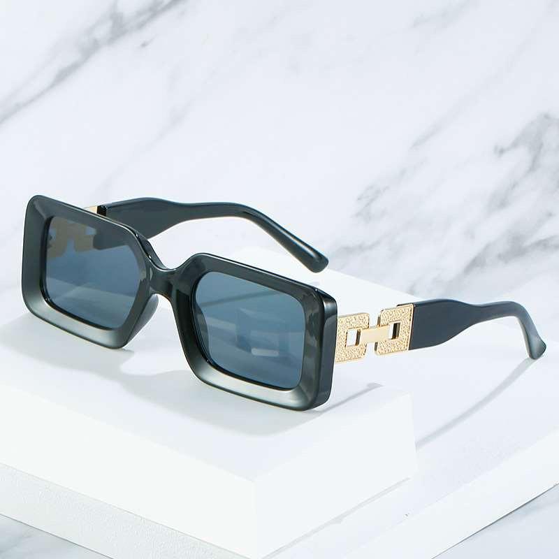 แว่นกันแดดแฟชั่น รุ่น LH007 มี5สี เก็บทรงสวย กันแดด ขอบเต็ม ใช้ได้ทั้งหญิง-ชาย  ไม่รวมอุปกรณ์