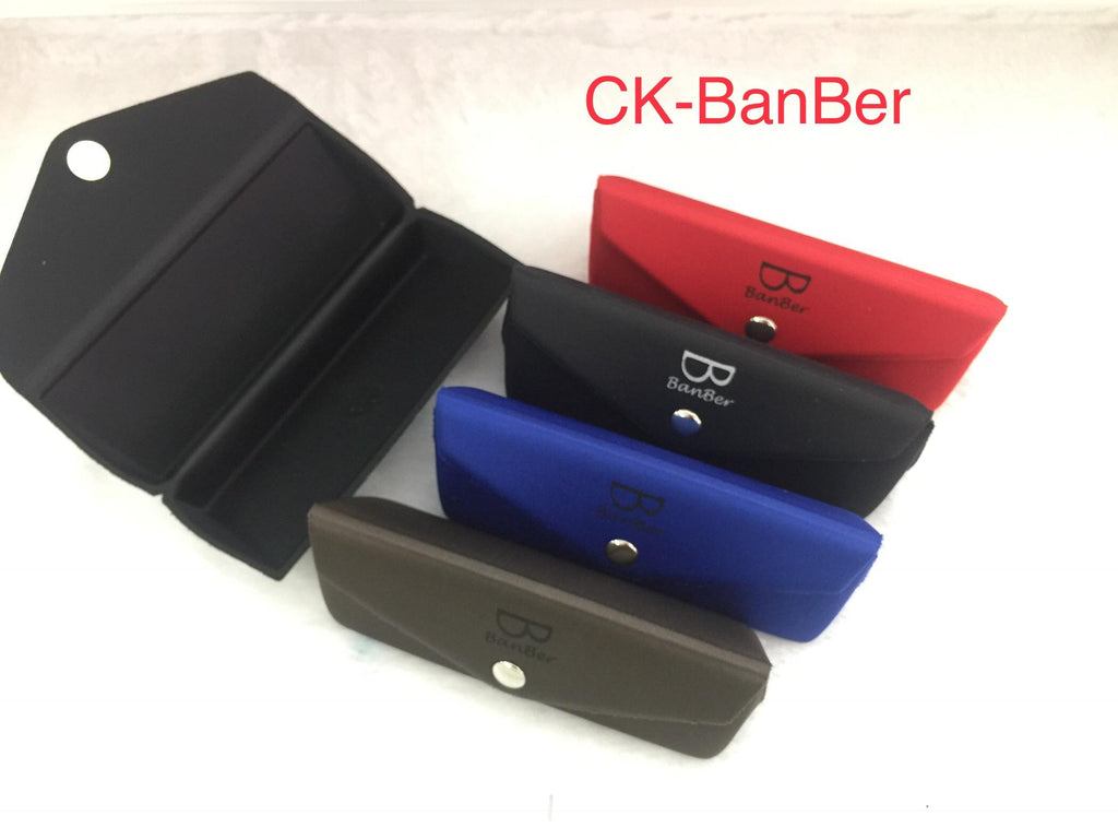 กล่องแว่นตาแบบแข็ง Box ทนทานใช่งานง่าย มีหลายสไตล์ สินค้าคละสีคละลายเท่านั้น ck