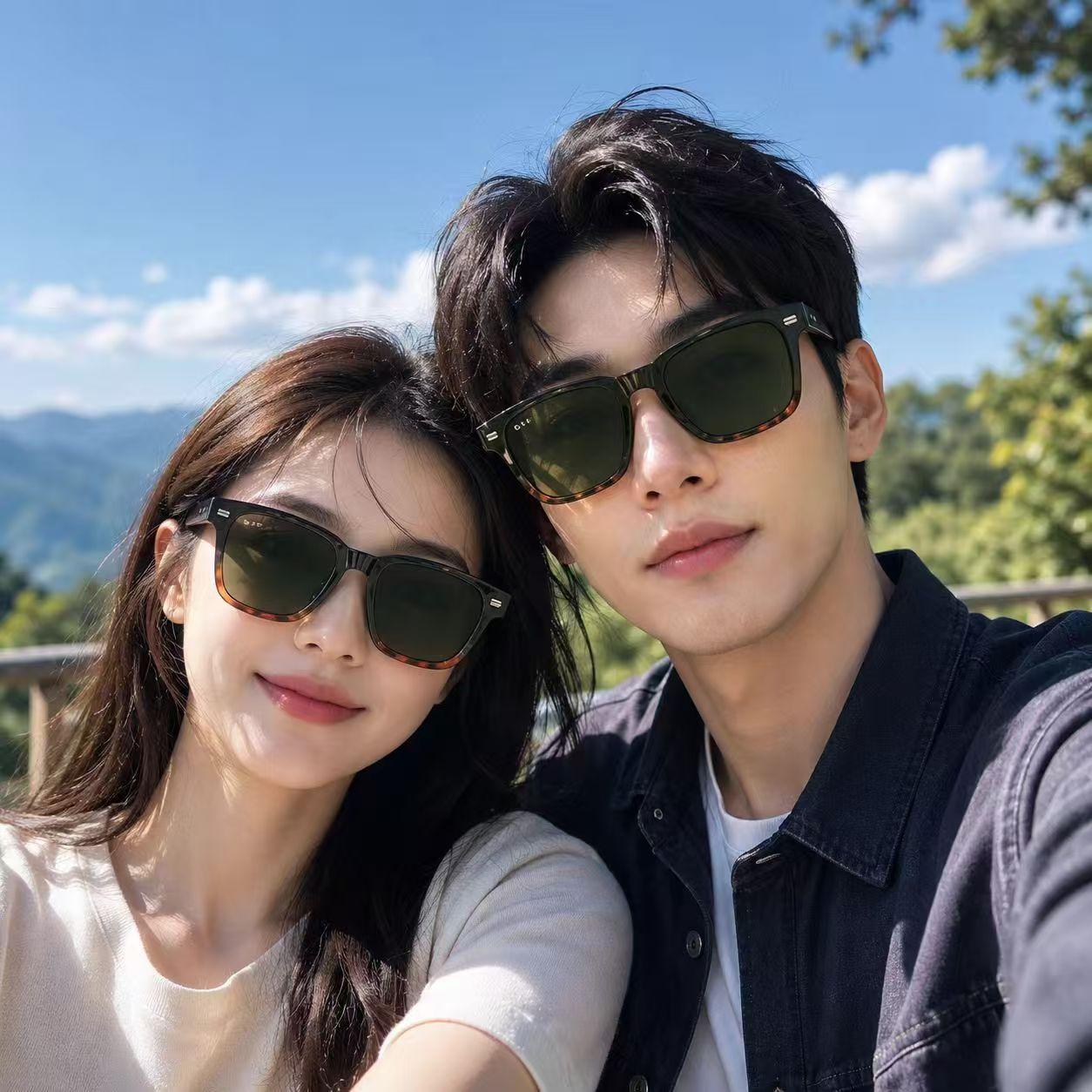 แว่นกันแดดแฟชั่น รุ่น 5785T กรอบพลาสติกทรงสุดคลูเก๋มากนำเทรนด์สุดๆ เหมาะกับกิจกรรมกลางแจ้งสวมใส่แล้วสบายตามาก ใส่ได้ทั้งชาย/หญิง สินค้าพร้อมส่งจ้าาา