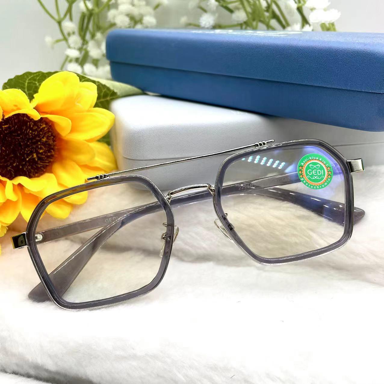 แว่นตาปรับแสงแฟชั่น สายตาปกติ รุ่น 2225Auto ออกแดดเปลี่ยนสีได้กรองแสงสีฟ้า Photochromic blue filter