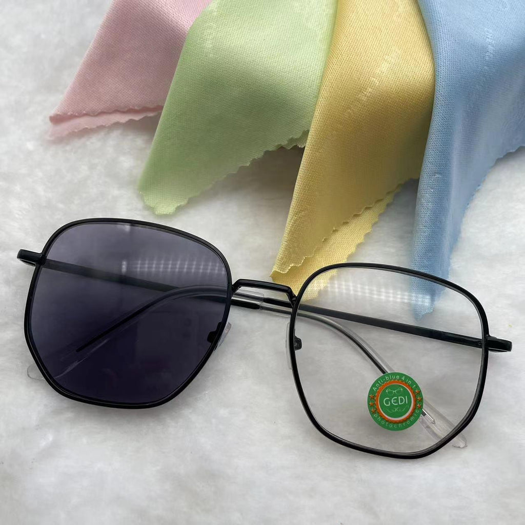 แว่นตาปรับแสงออโต้ รุ่น 705Auto งานดีแข็งแรงแฟชั่นเข้าใหม่ใส่แล้วหน้าสวย Photochromic blue filter เลนส์เปลี่ยนสีได้เมื่อออกแดด กรอบโลหะ มีให้เลือก3สี ไม่รวมอุปกรณ์