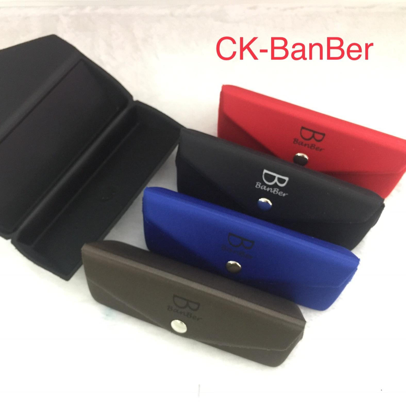 กล่องแว่นตาแบบแข็ง Box ทนทานใช่งานง่าย มีหลายสไตล์ สินค้าคละสีคละลายเท่านั้น ck