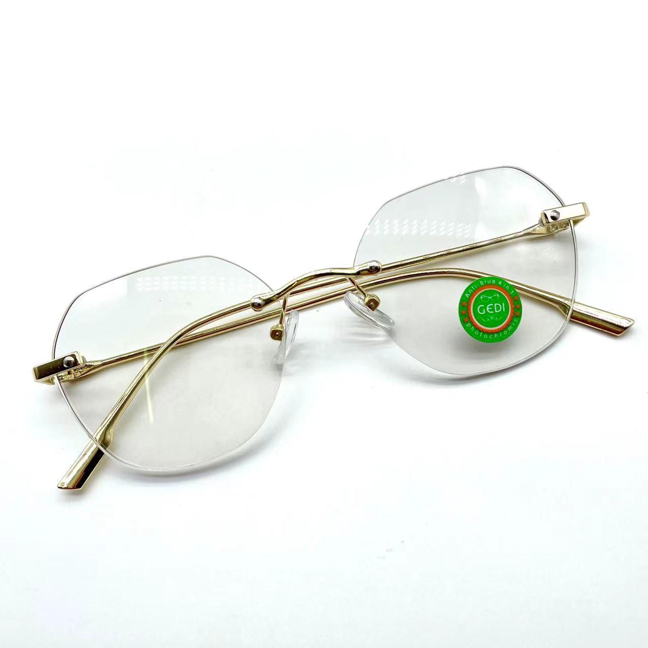แว่นตาปรับแสงออโต้ รุ่น 6016Autoกรอบลอยไร้ขอบขาโลหะโดดเด่นสุดๆ Photochromic blue filter เลนส์เปลี่ยนสีได้เมื่อออกแดด มีให้เลือก2สี ไม่รวมอุปกรณ์